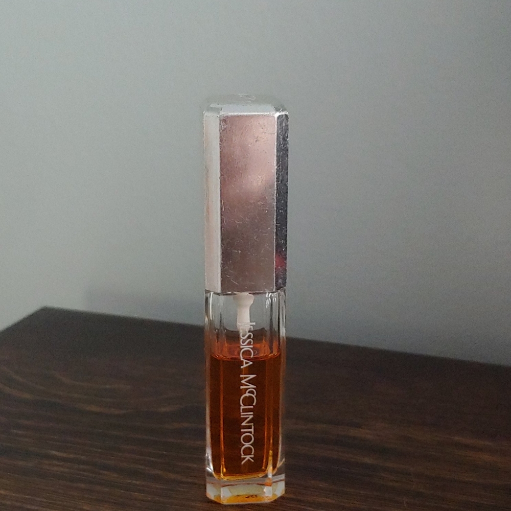 Jessica McClintock purfume
